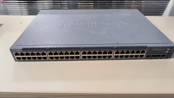 Juniper 3300 48T switch