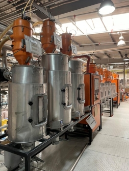 Drying tanks and temperature control unit auction